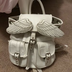 Lucid Moxie Small Wing Angel Wing Bag